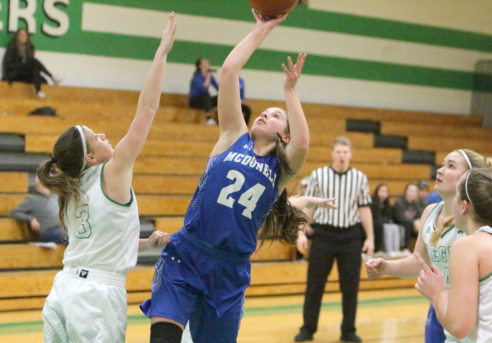 McDonell girls basketball at Eau Claire Regis 1-9-20